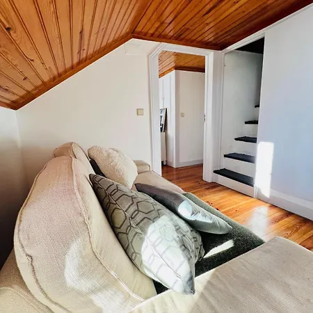 Cozy In Bairro Alto Cais Do Sodre Apartment Lissabon