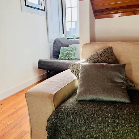 Cozy In Bairro Alto Cais Do Sodre Apartment Lissabon